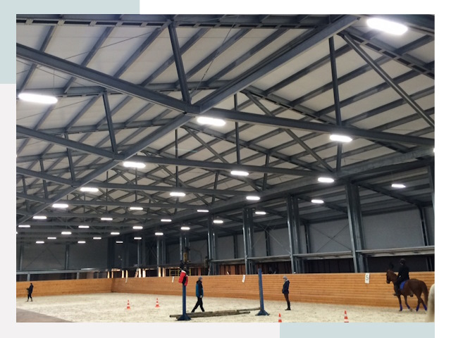 Строительство конных манежей от 610 руб в Оренбург