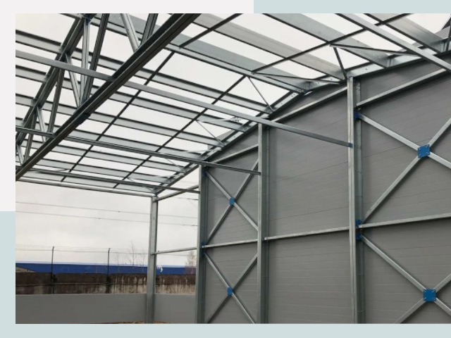 Каркасные ангары от СтальСтрой-Рнб по цене от 610 руб.