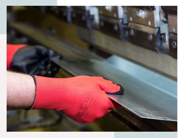 Гибка металла в Оренбург от 610 руб. - Надёжно и быстро